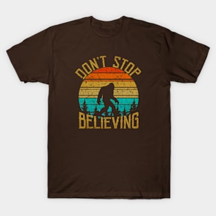 Bigfoot, Don't Stop Believing - VINTAGE T-Shirt